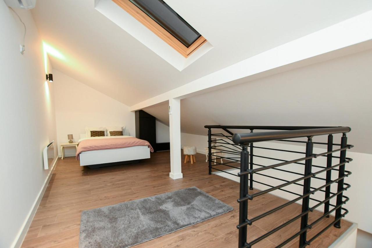 Central Apartments Кладово Екстериор снимка